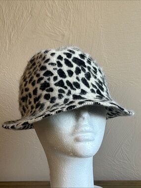 Vintage Unbranded Fuzzy Animal Print Woman's Bucket Hat Rabbit Hair & Wool Blend